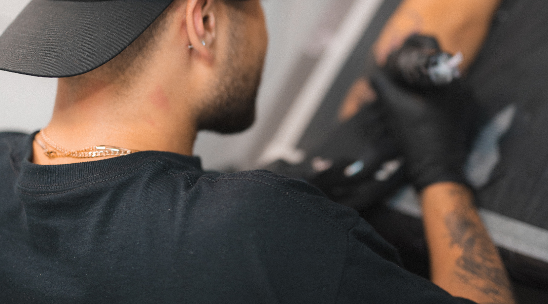 La Importancia de Tatuar con Profesionales Experimentados