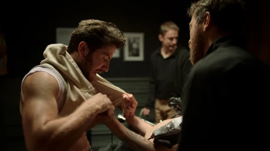 Instrucciones al salir del estudio sobre tatuaje y gimnasio los primeros dias